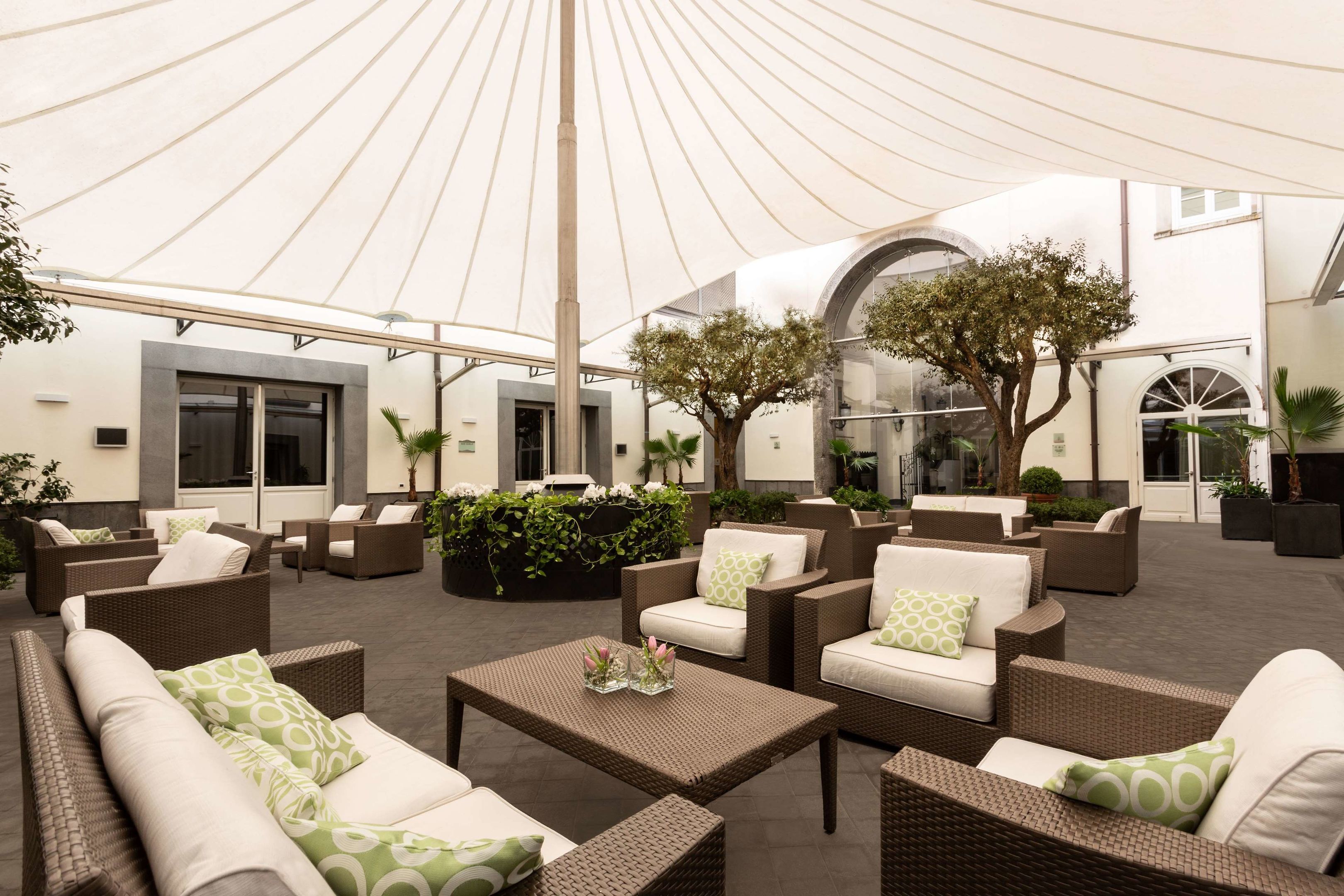 hotel-palazzo-caracciolo-napoli-mgallery-by-sofitel