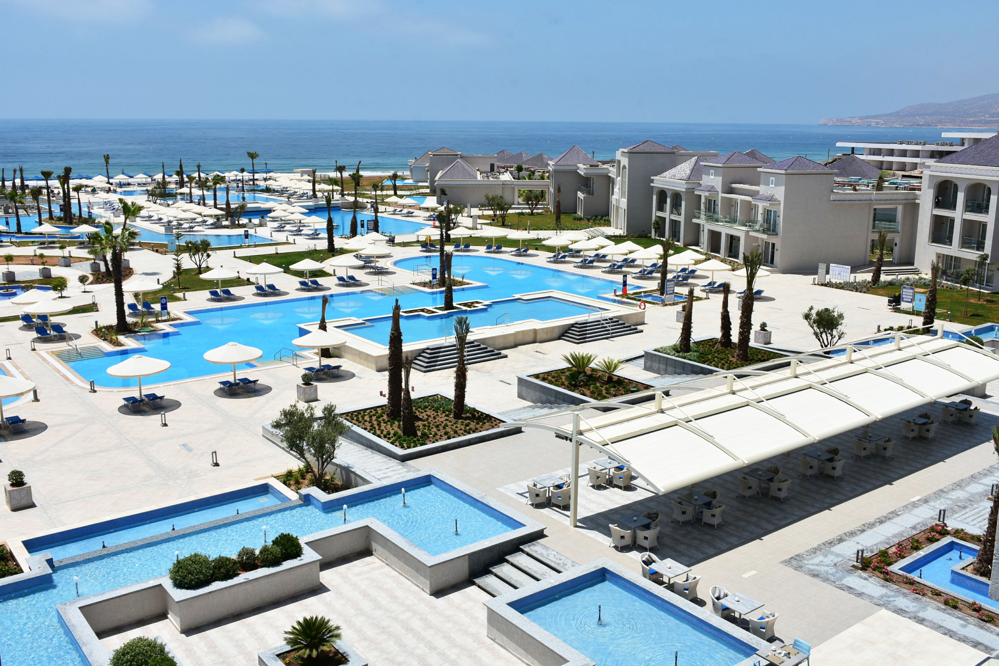 Pickalbatros White Beach Resort