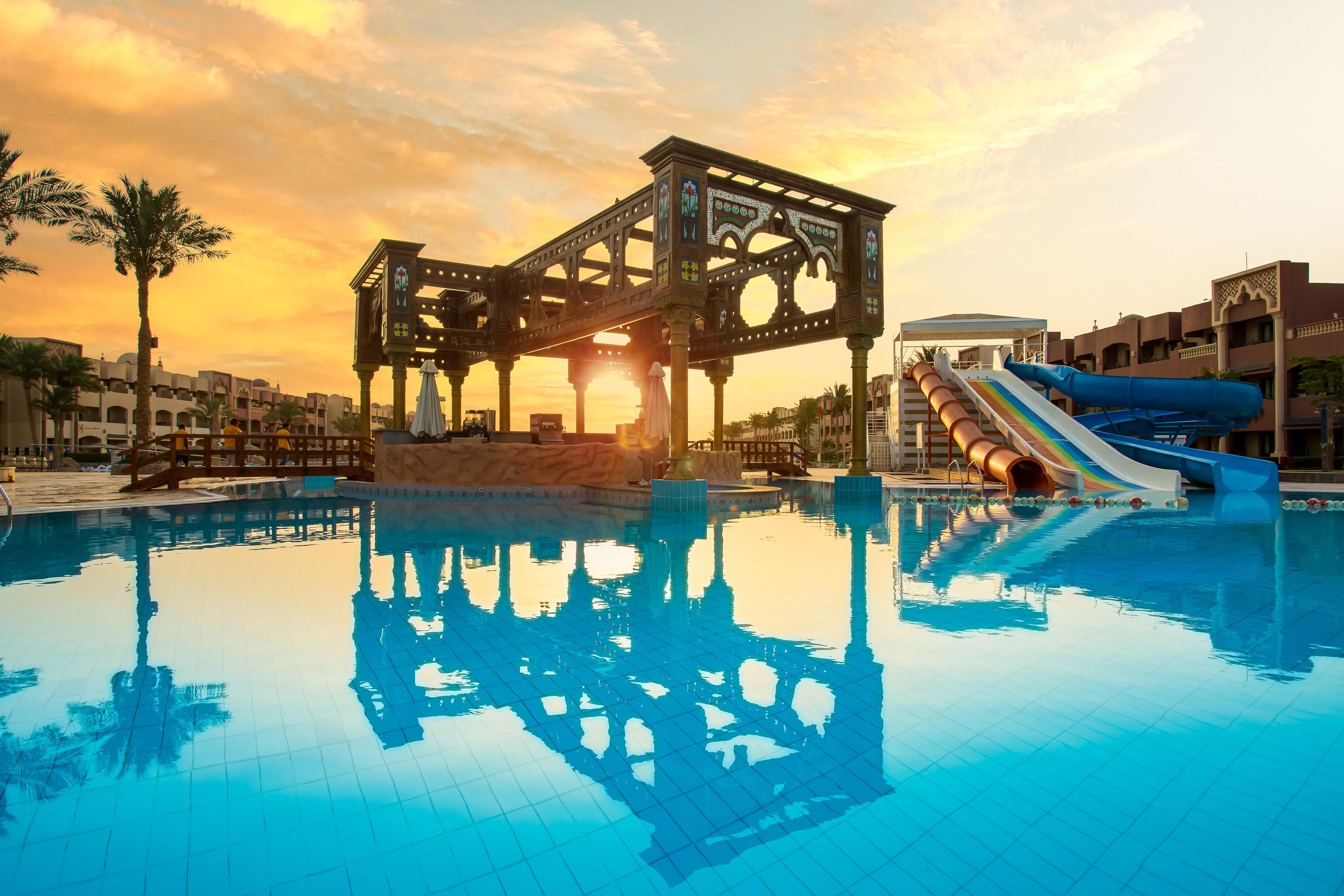 sunny-days-el-palacio-resort-spa
