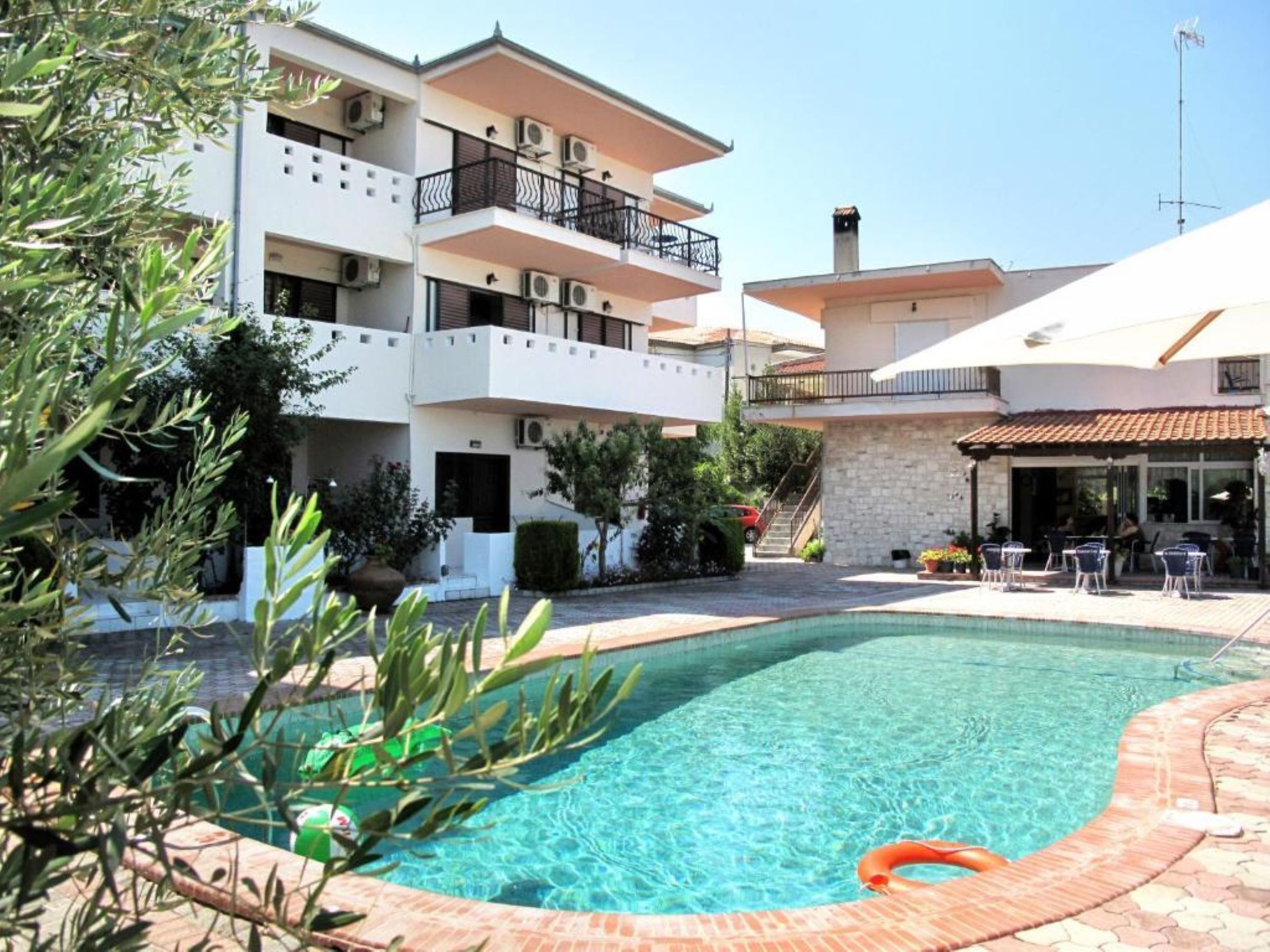Hotel Skentos, Kryopigi