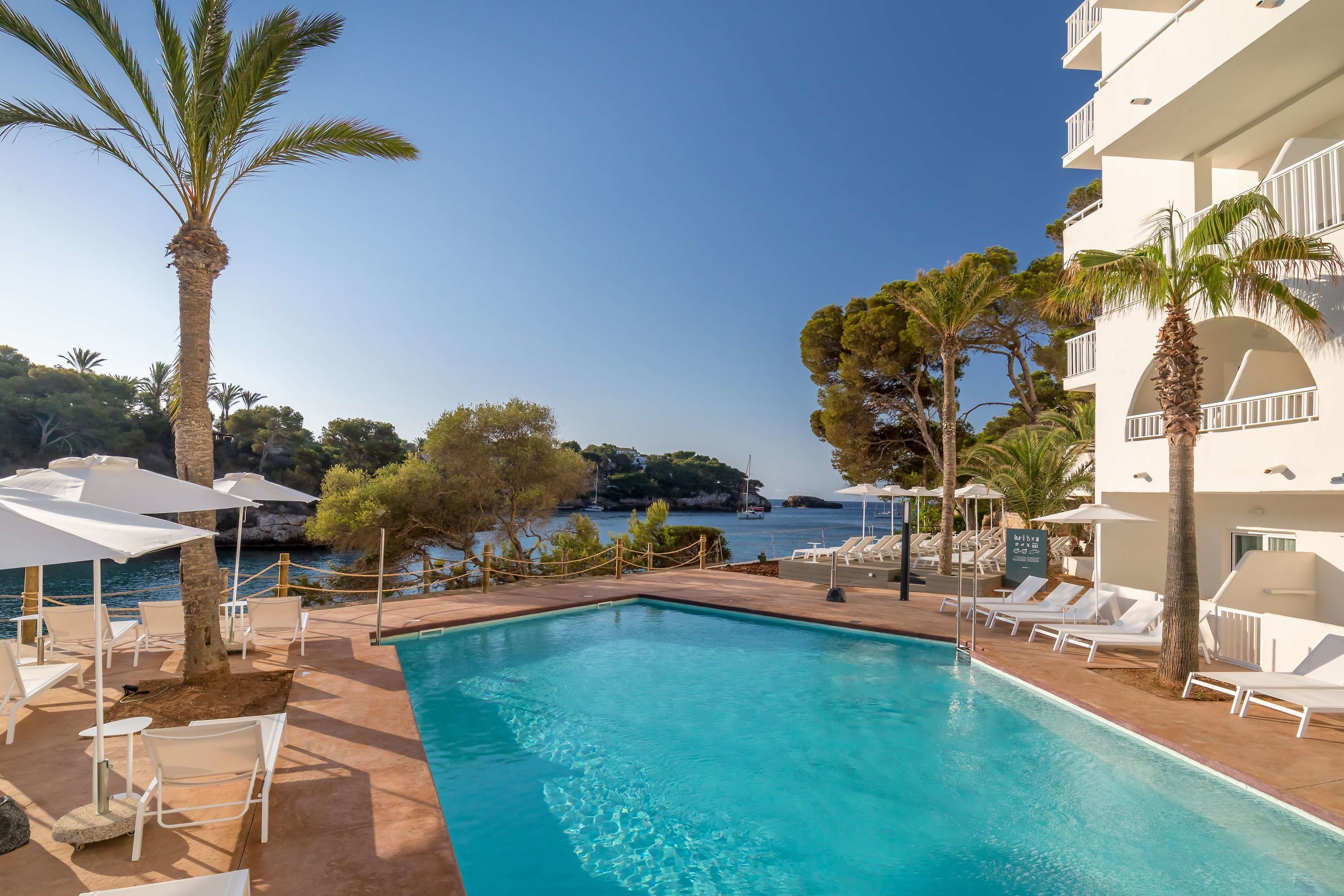 barcelo-ponent-beach