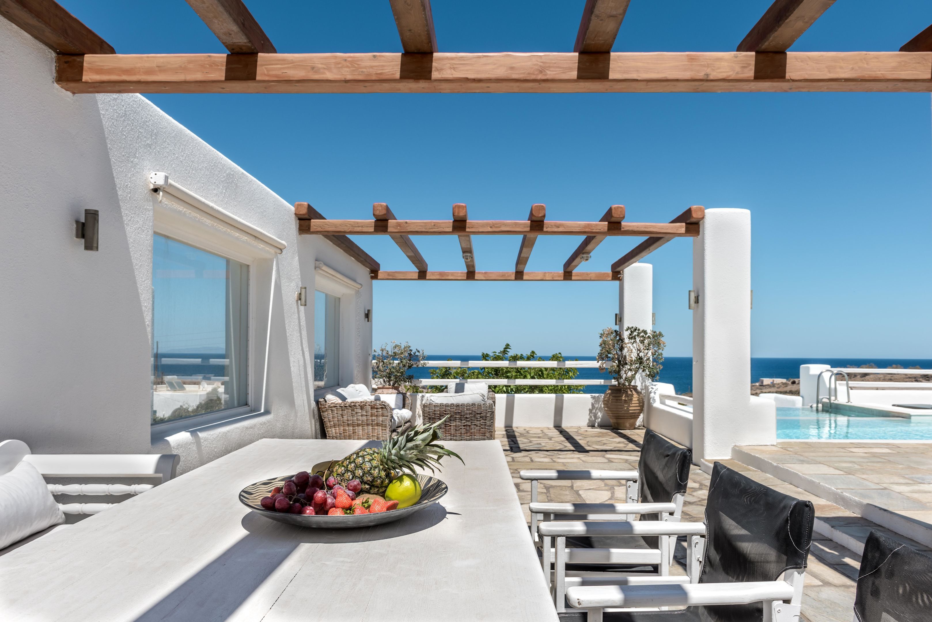 anema-luxury-suites-and-villas