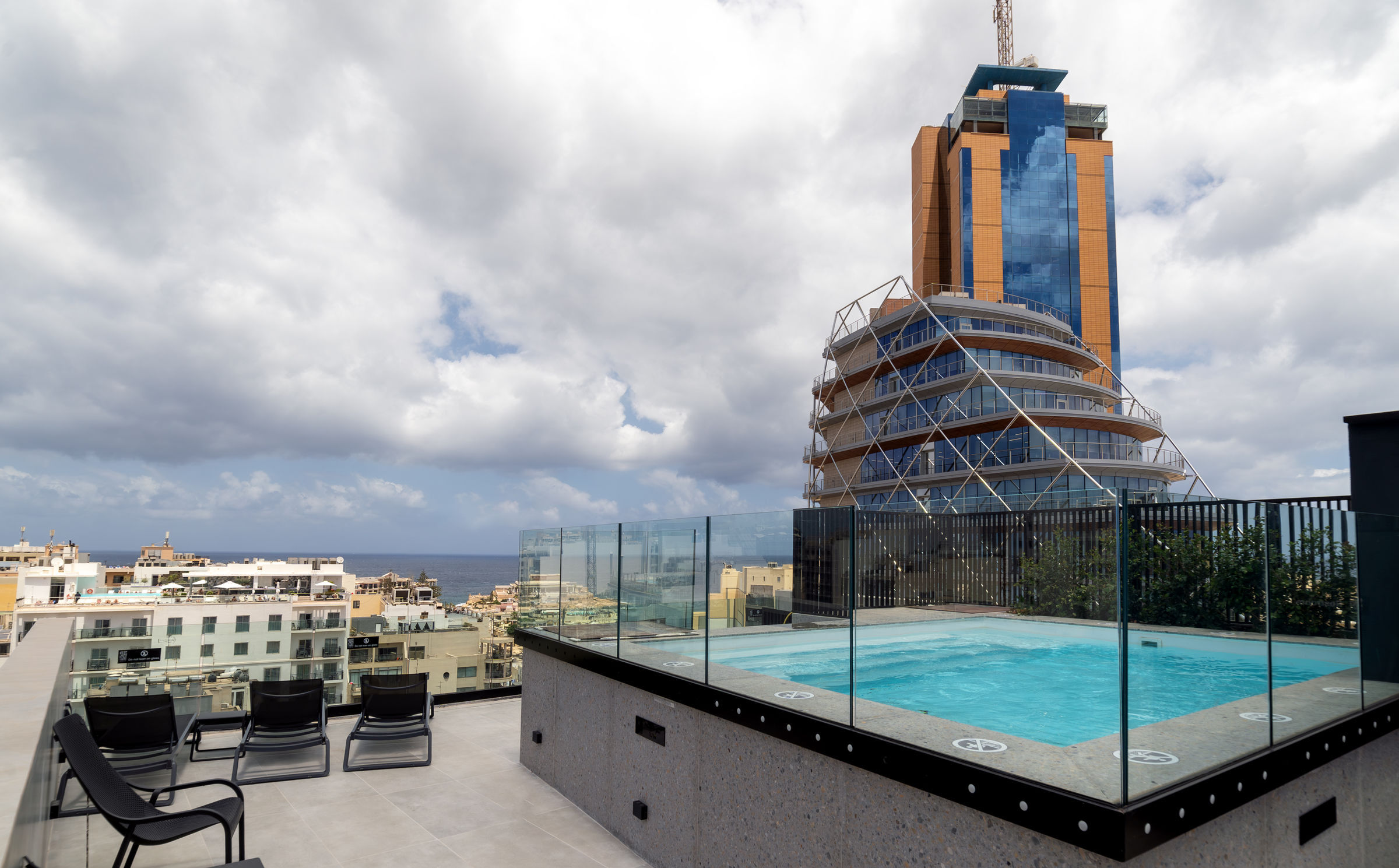 Onyx Hotel