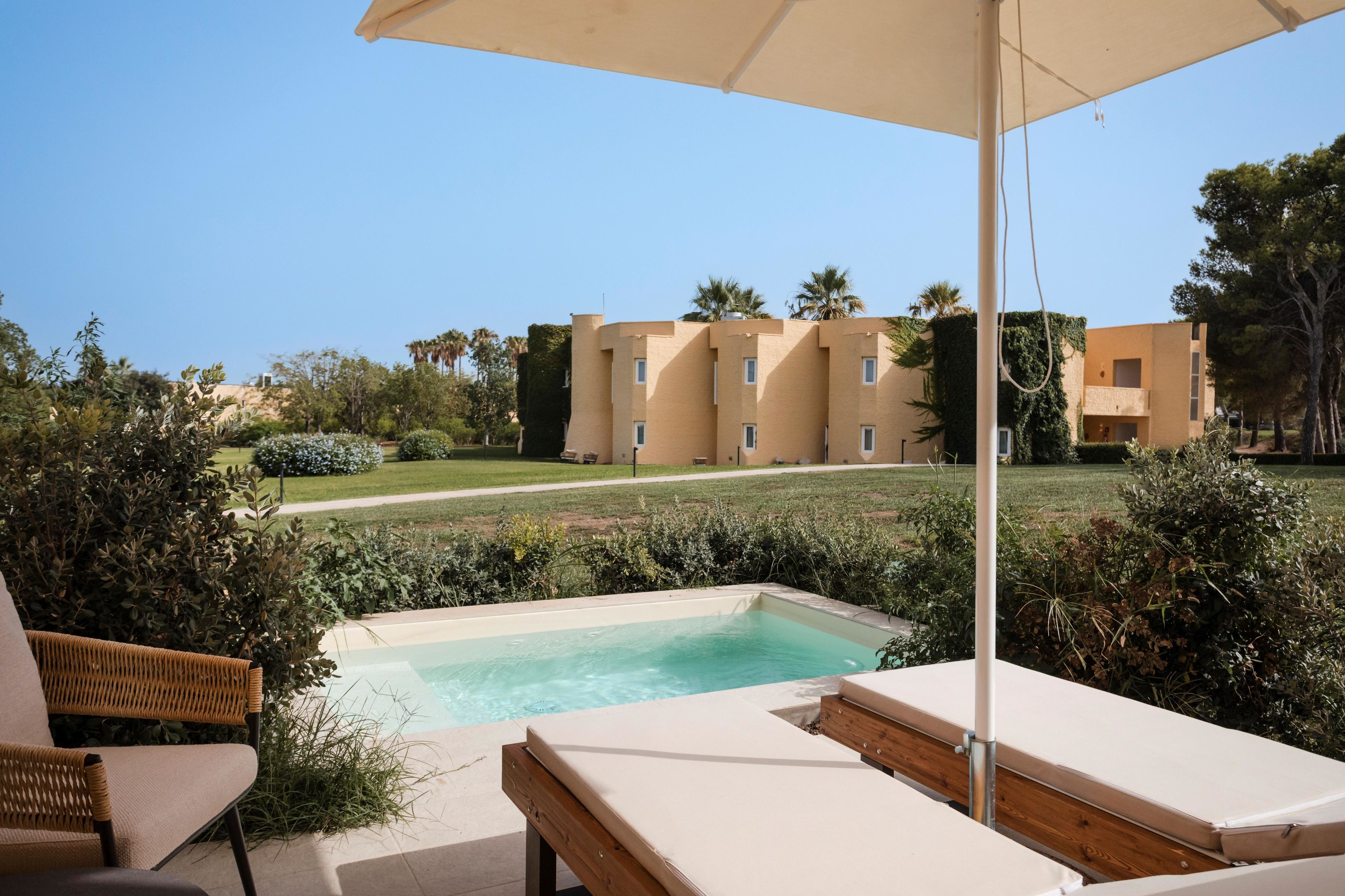 mangiaaposs-brucoli-resort