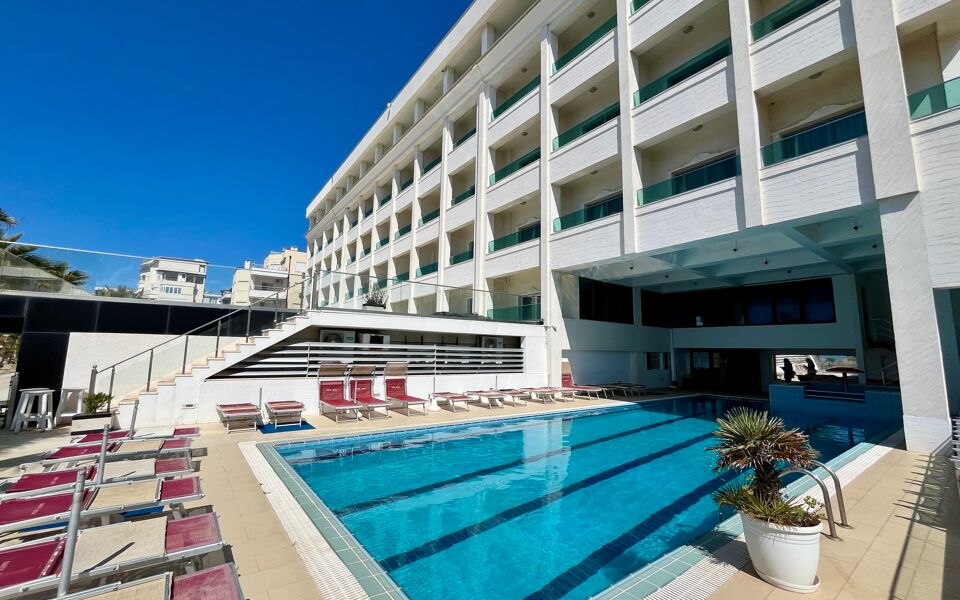 Vivas Hotel