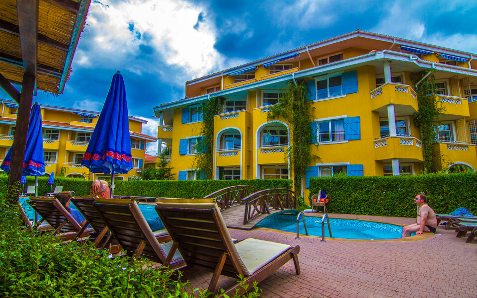 Blue Orange Beach Resort