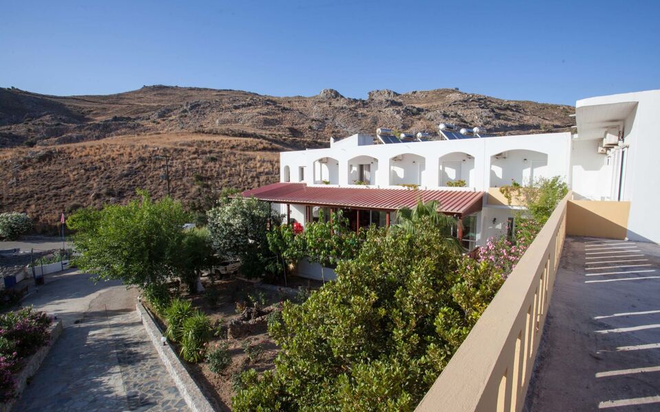 Ammoudi Hotel