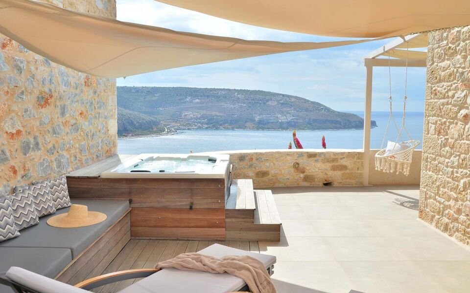 Akrolithi Boutique Hotel & Suites