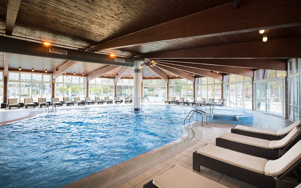Hotel Atrium Residence Baska
