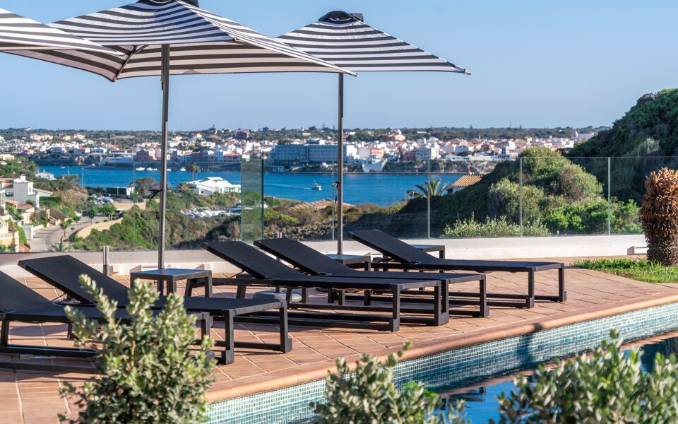 Cala Llonga Hotel Menorca