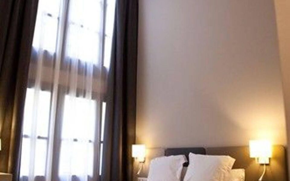 May Ramblas Hotel