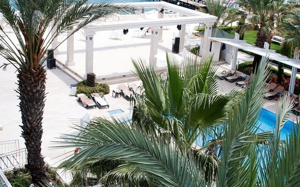 Onkel RESORT HOTEL