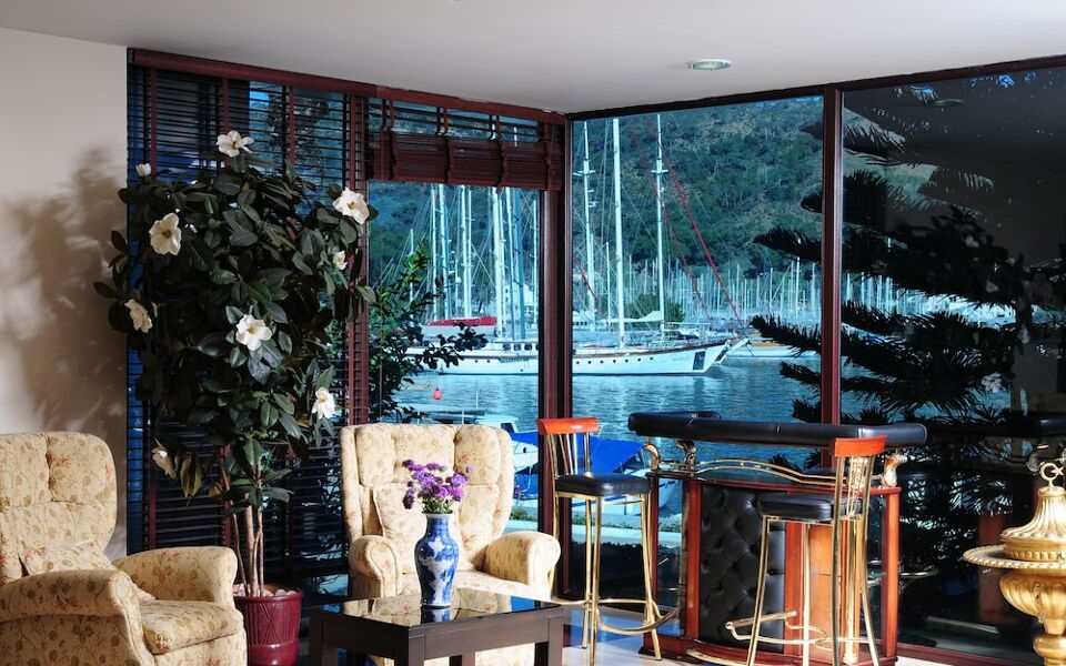 Ata Park Hotel