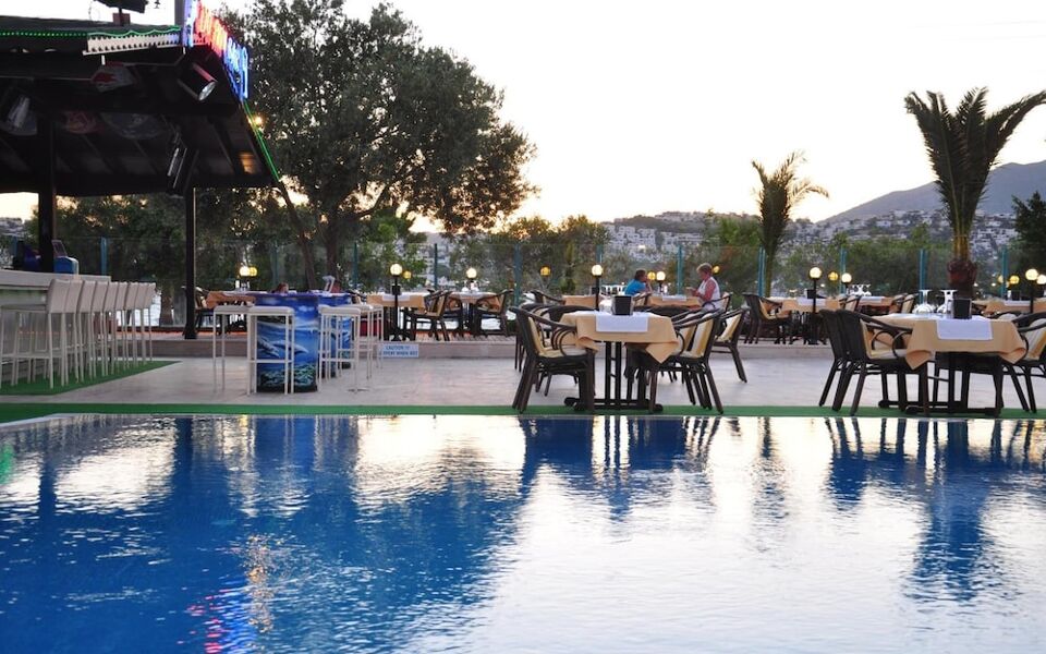 Siesta Beach Aparts & Studios