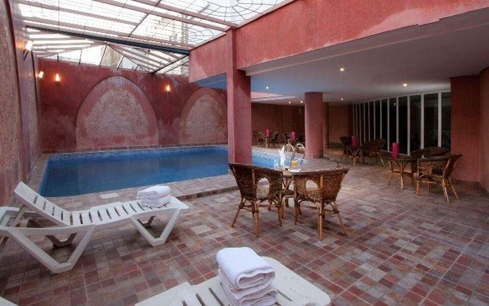 Hotel Tghat