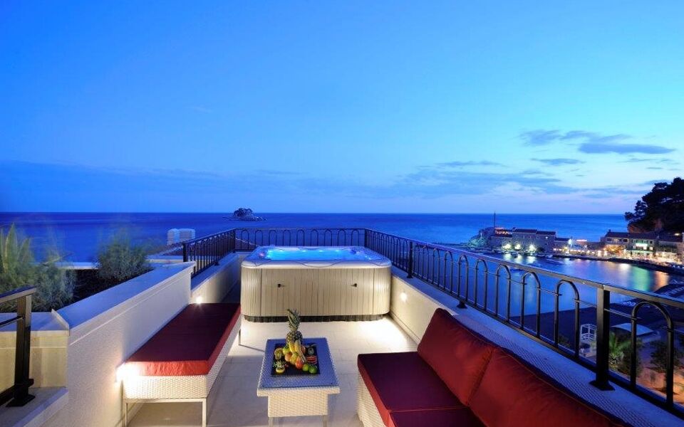 Hotel Riva by Aycon