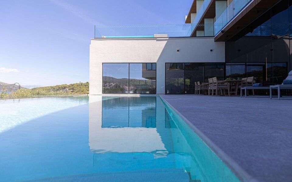 Marinus Beach Hotel