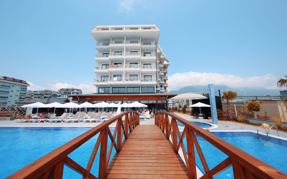 Sey Beach Hotel And SPA