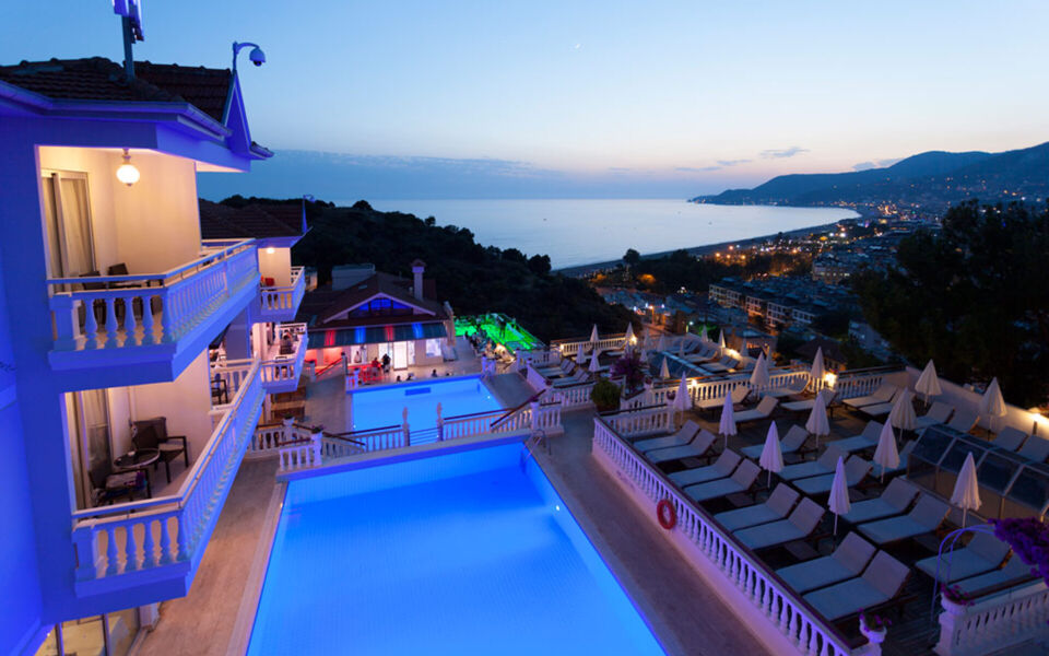 Sunny Hill Alya Hotel