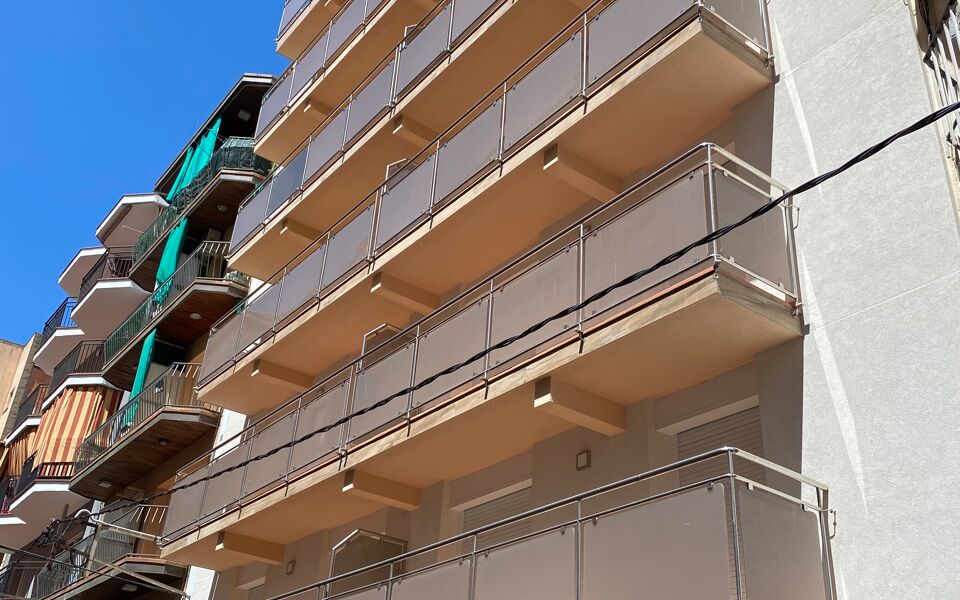 Ar Isern Apts.