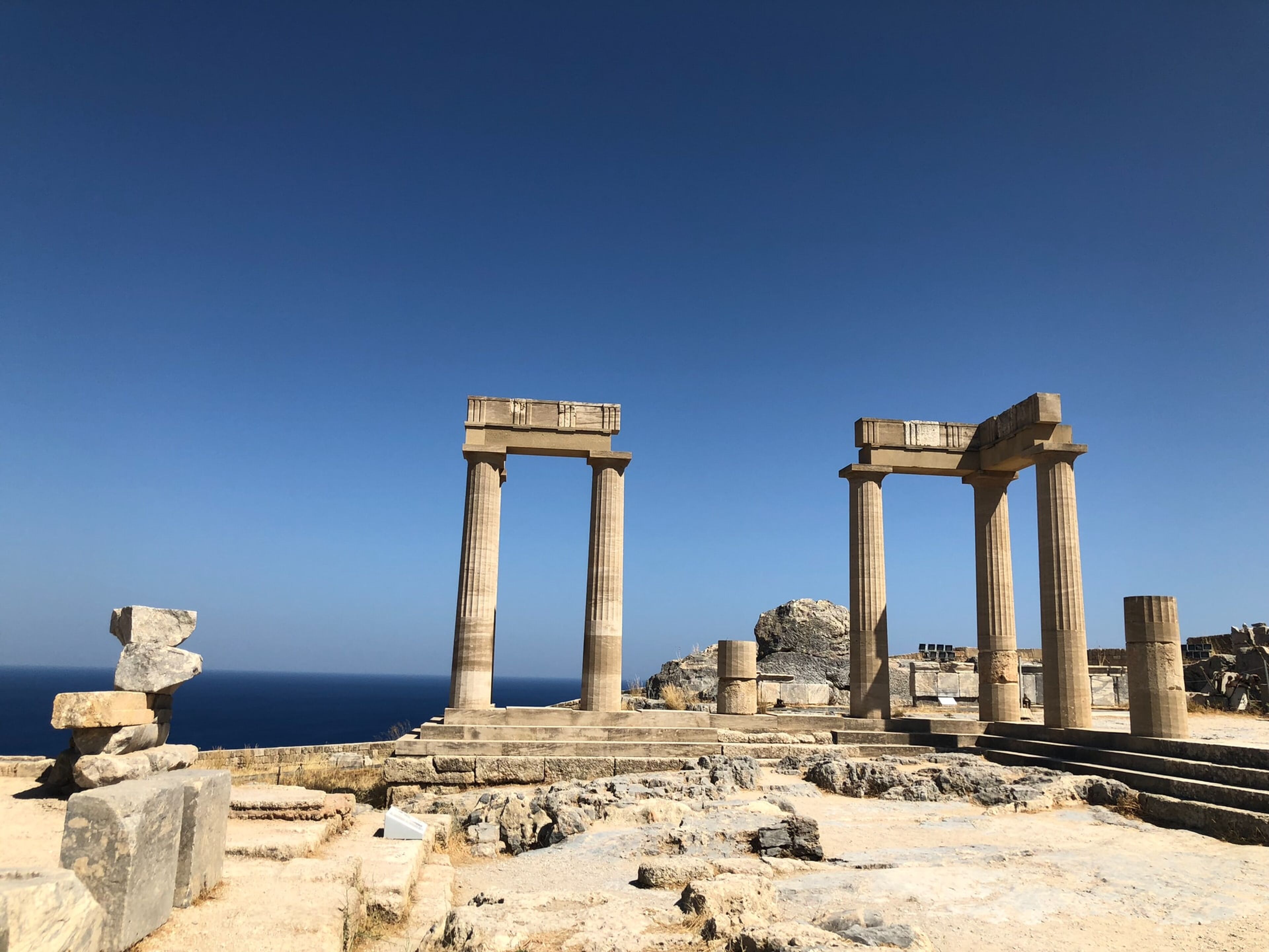 Over Rhodos