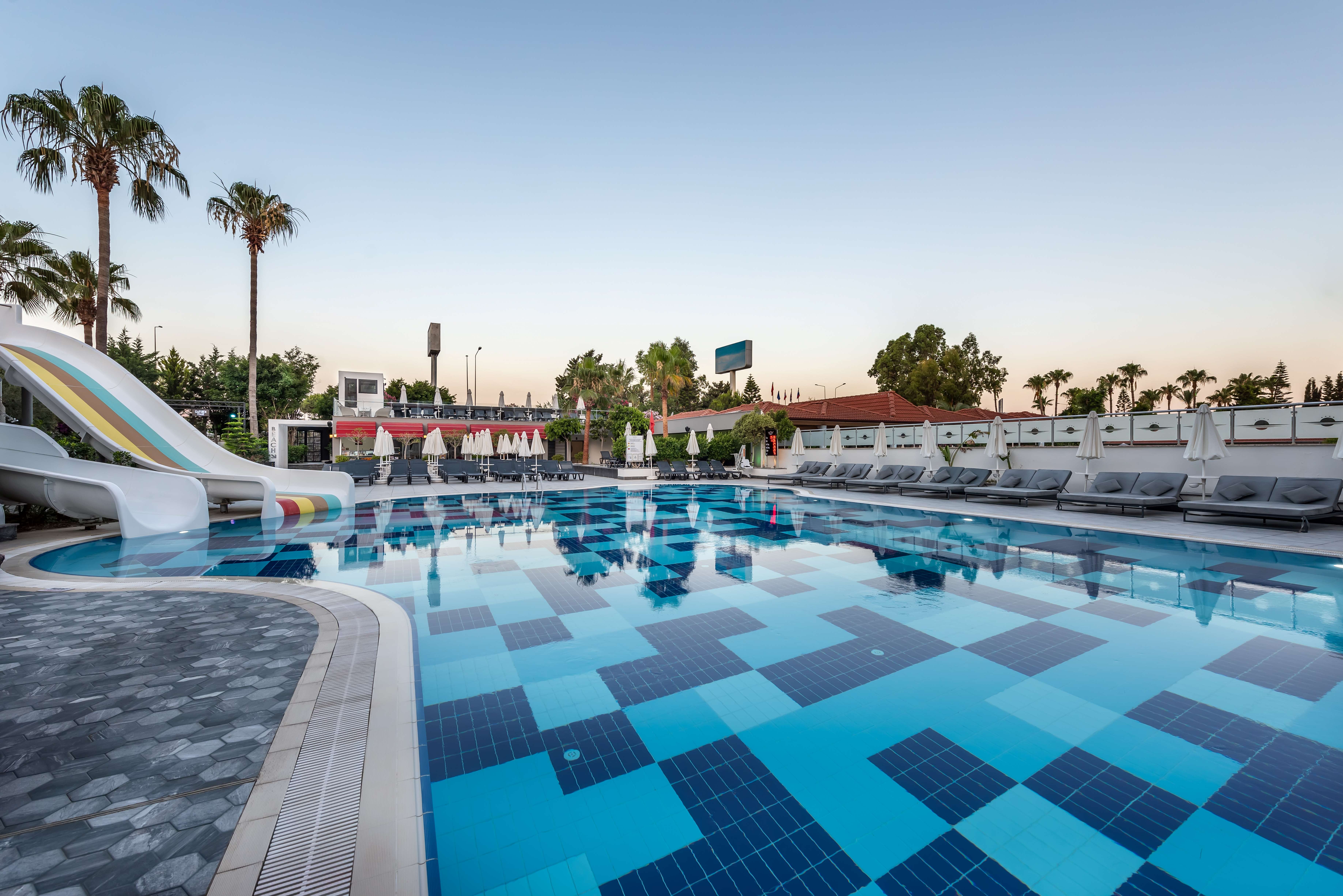 white-city-beach-hotel