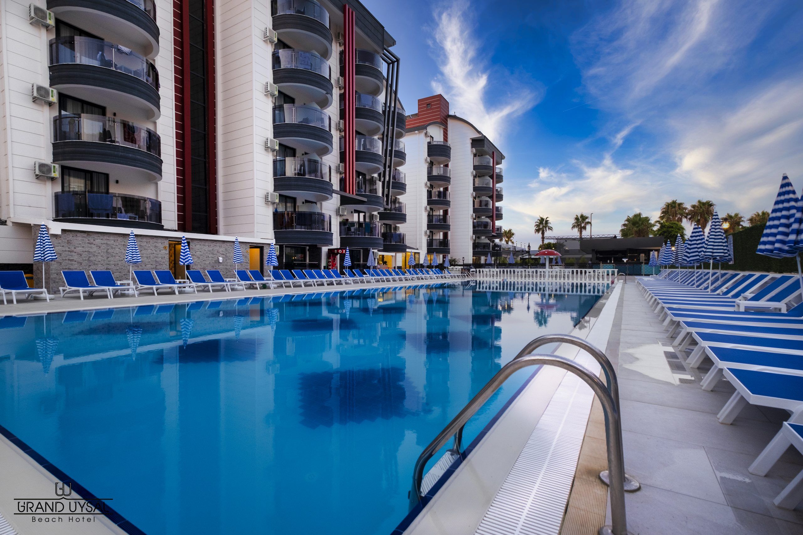 grand-uysal-beach-spa-hotel