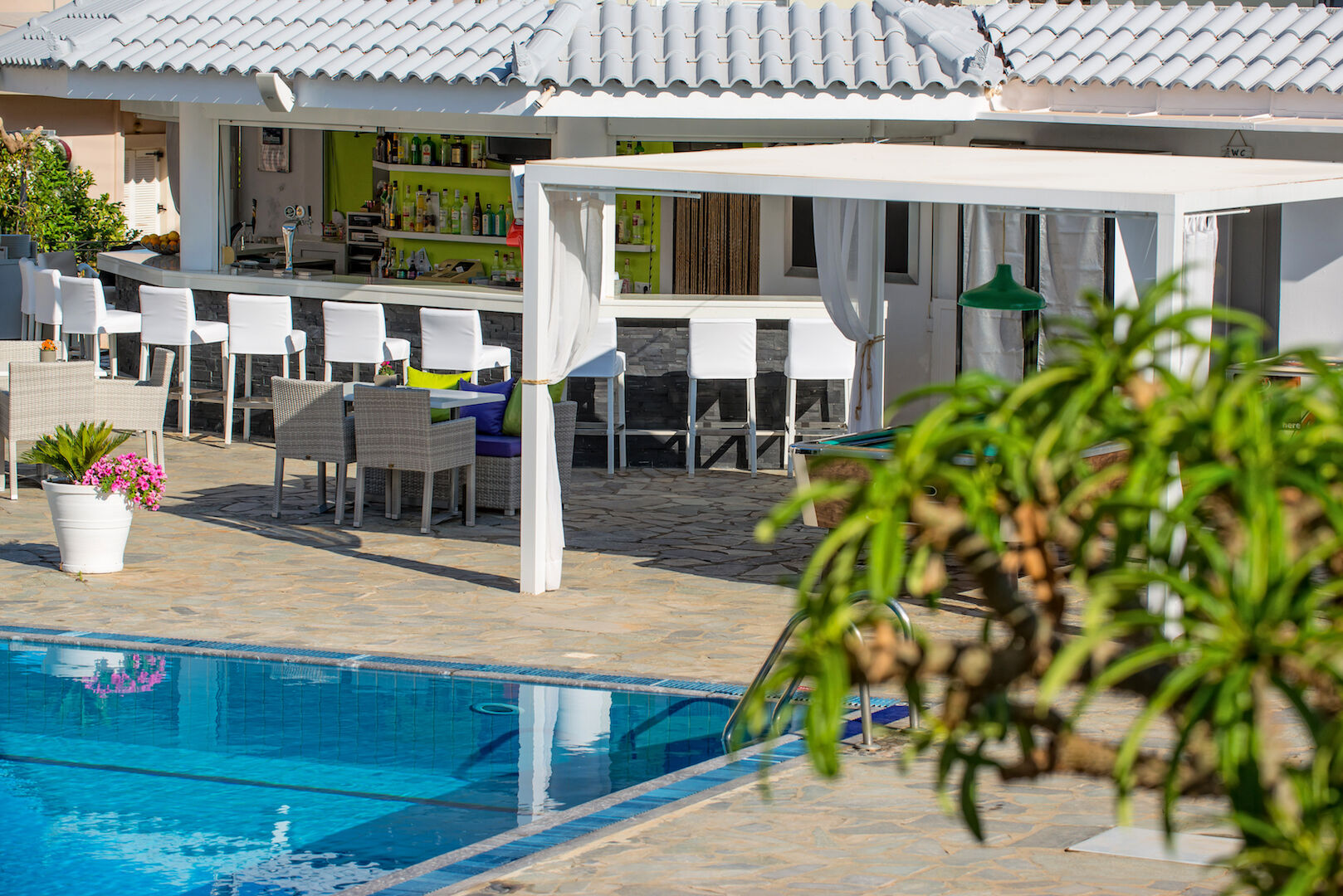 Kristalli Hotel & Appartementen