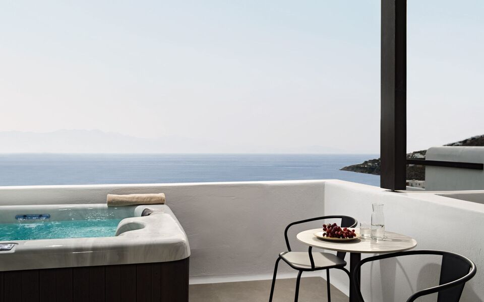 Ezio Bo Luxury Living
