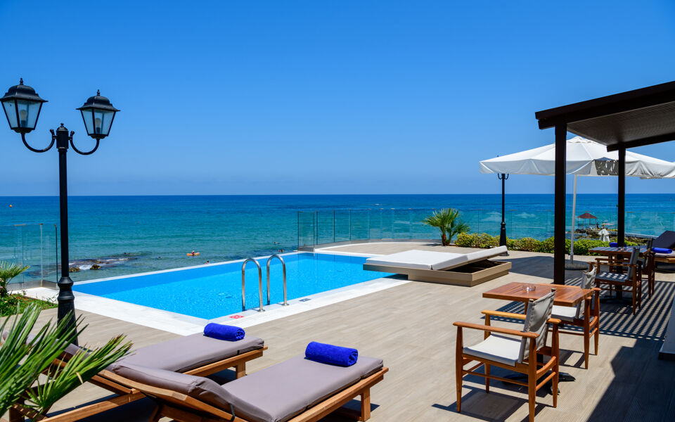 Alexander Beach Hotel & Village