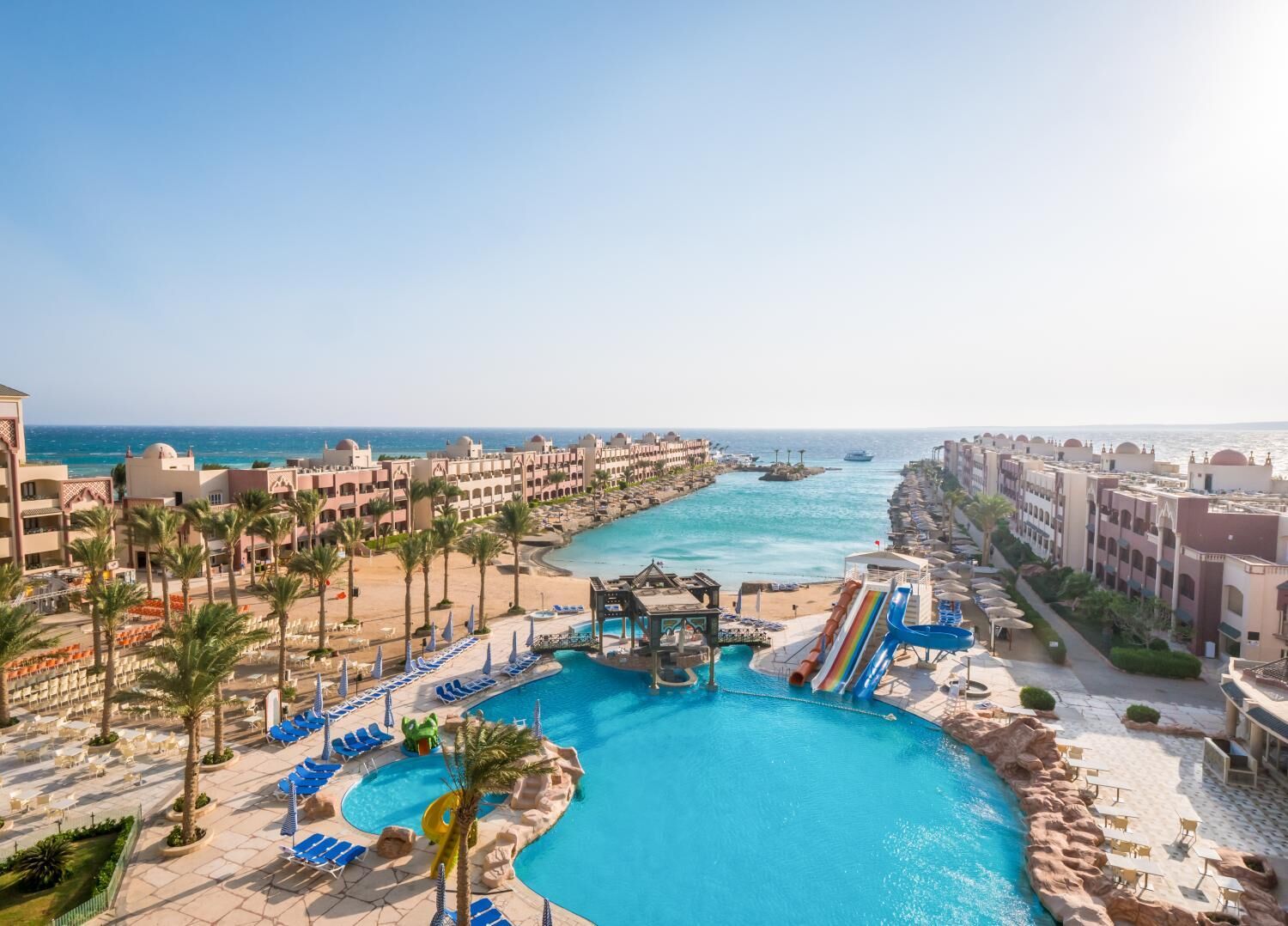 sunny-days-el-palacio-resort-spa