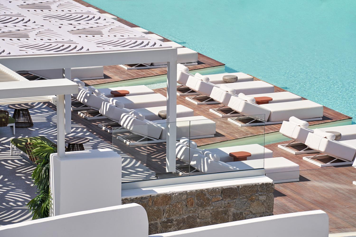 kouros-hotel-suites