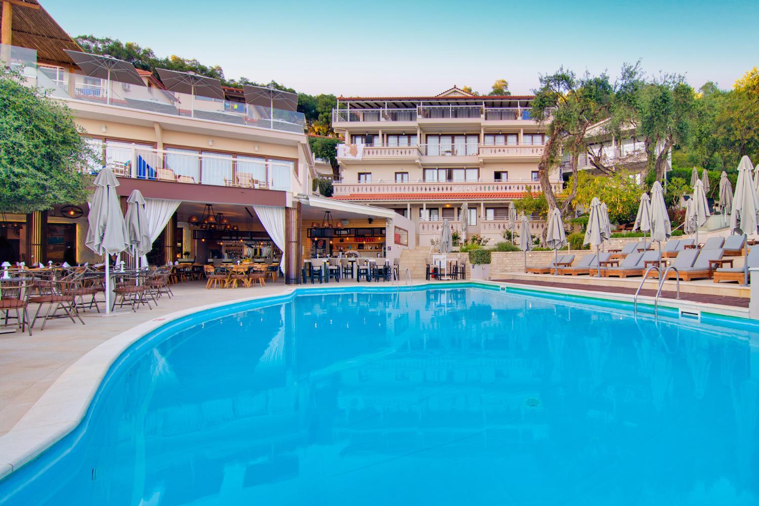hotel-valtos-beach