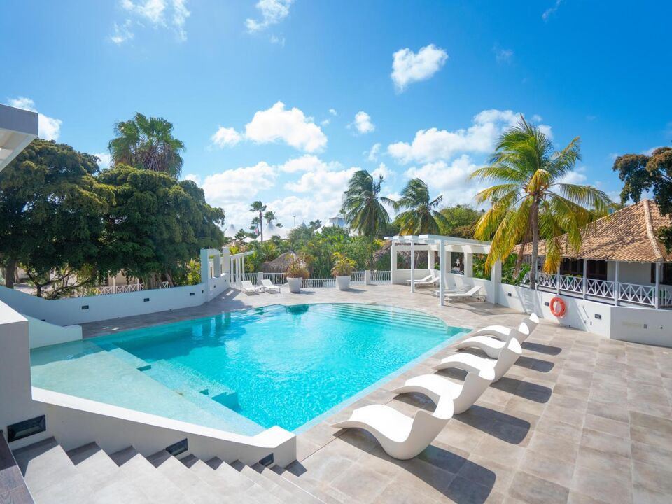 Papagayo Beach Resort