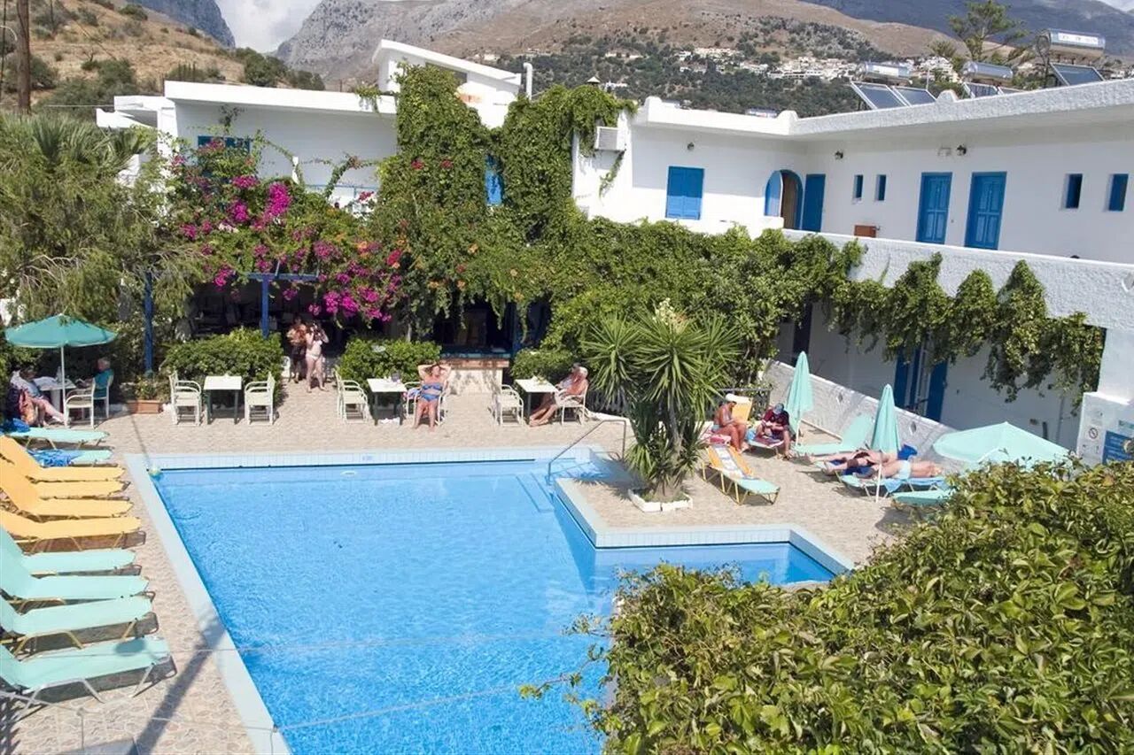 costas-chrysoula