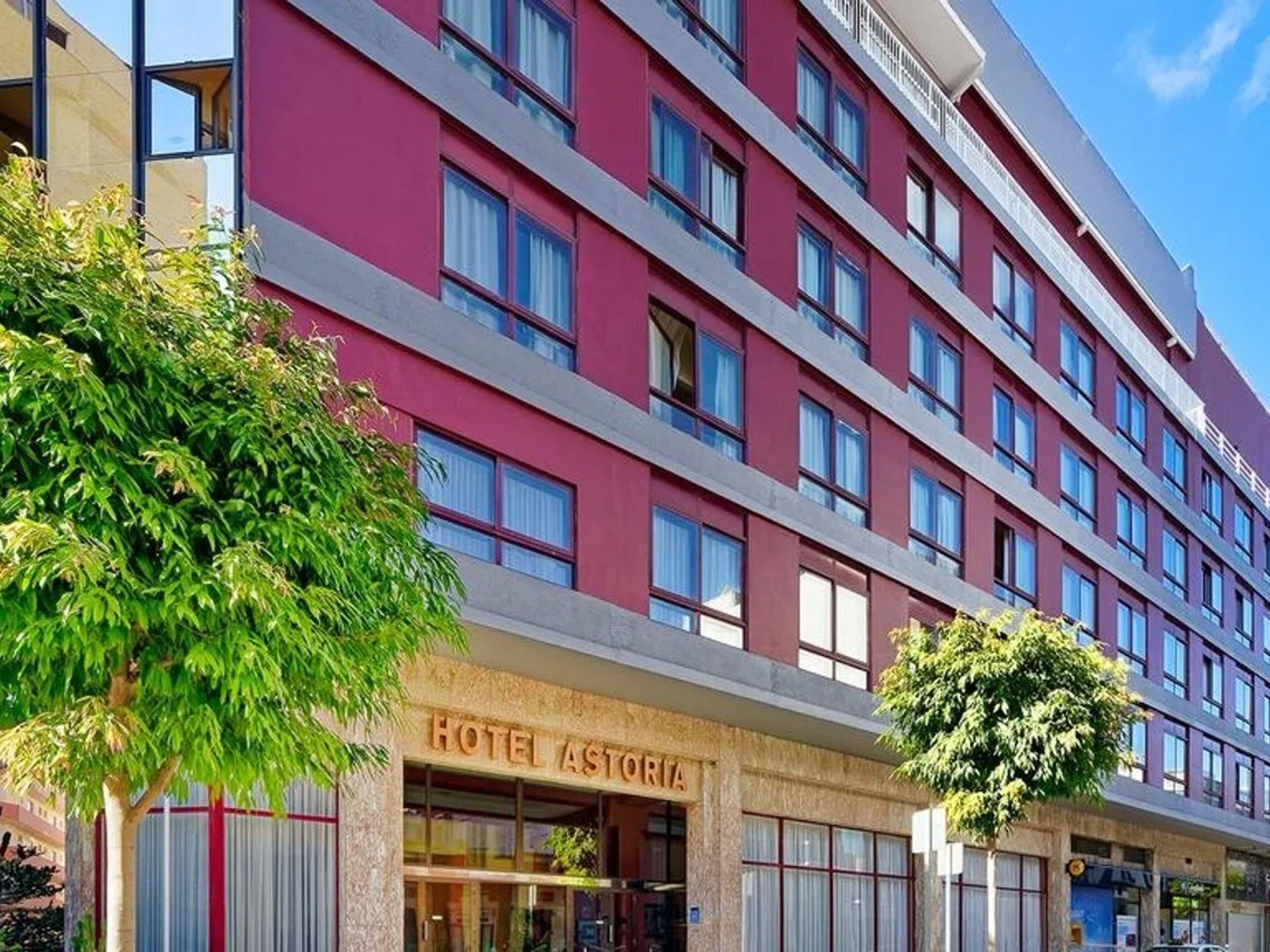 Bull Astoria Hotel