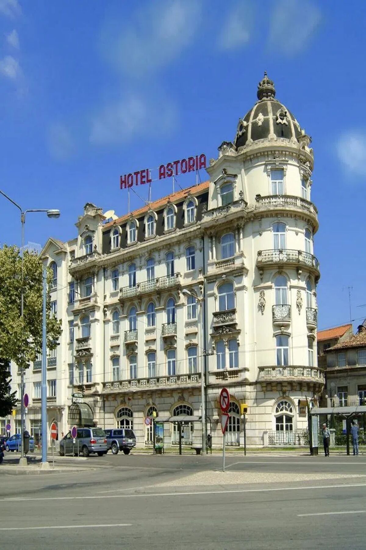 hotel-astoria