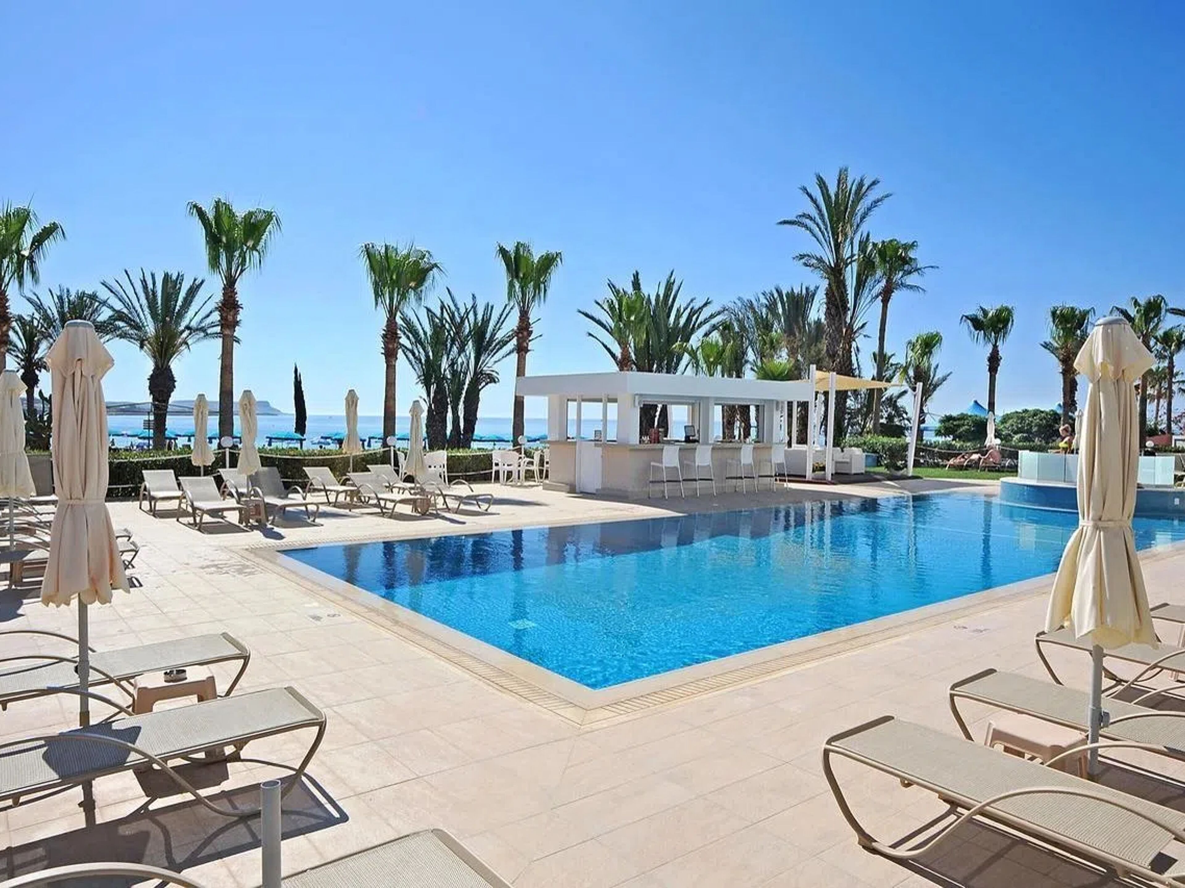 Okeanos Beach Hotel