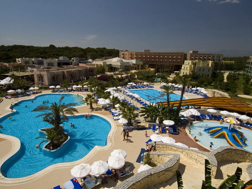 Blue Waters Club & Resort