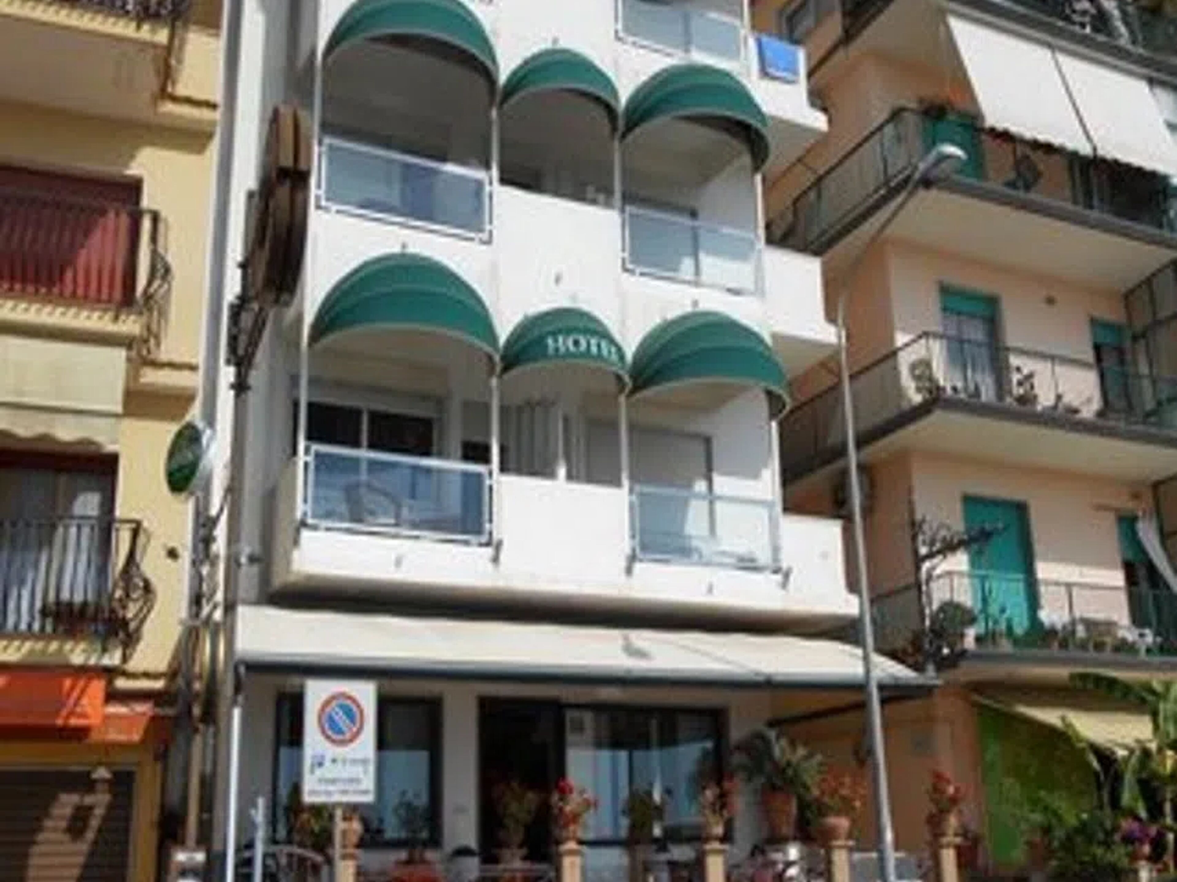 Hotel Tysandros