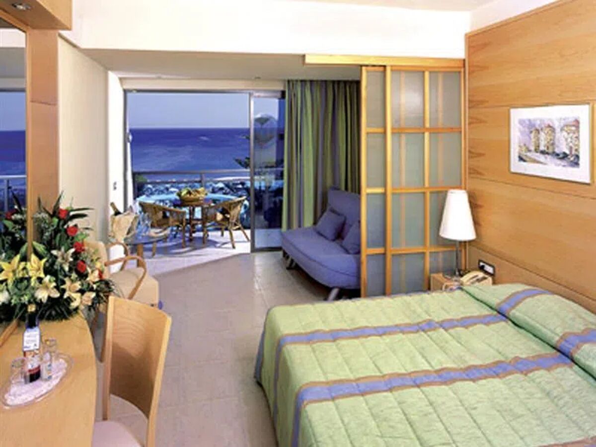 calypso-beach-hotel
