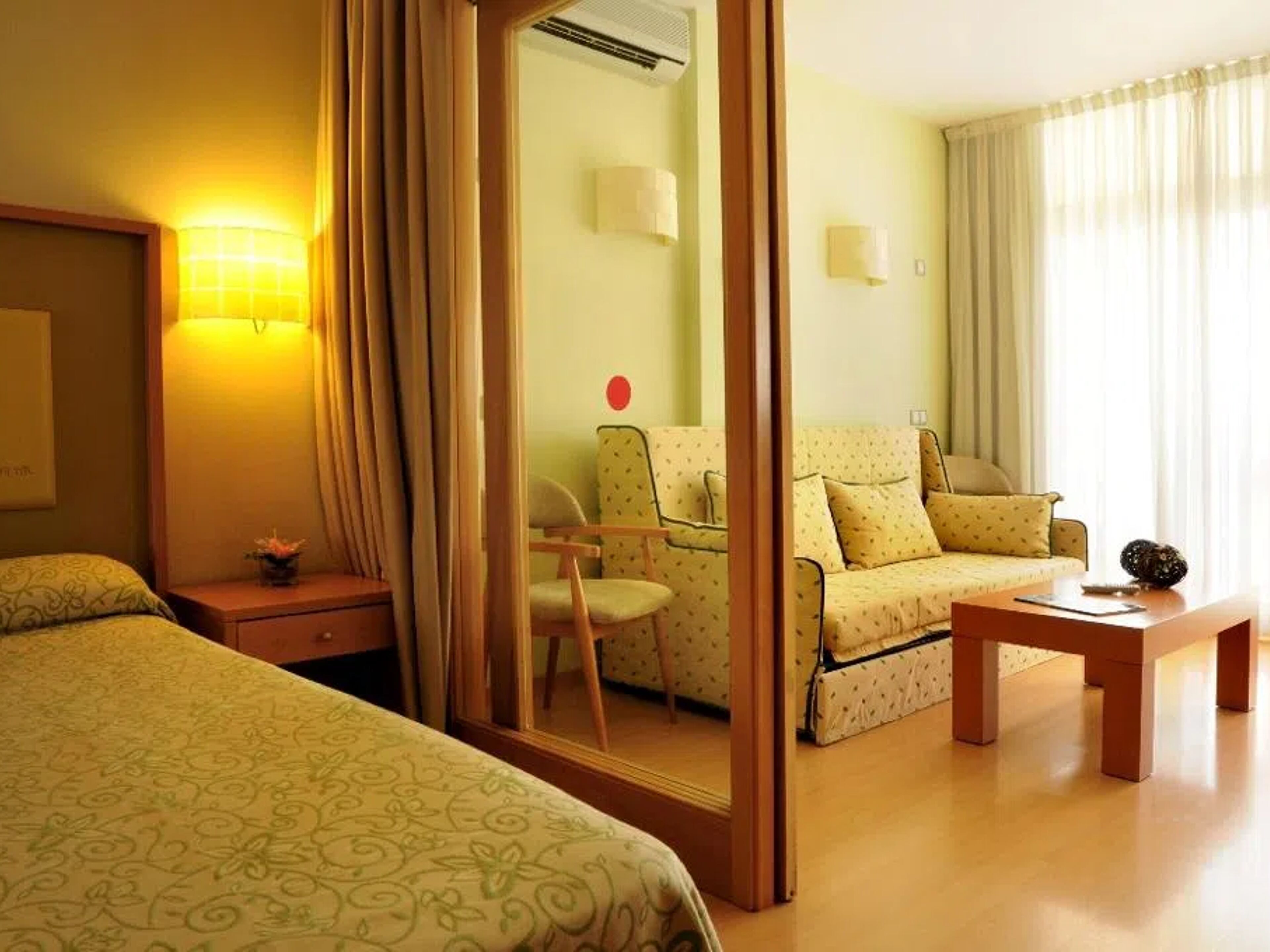 Evenia Olympic Suites