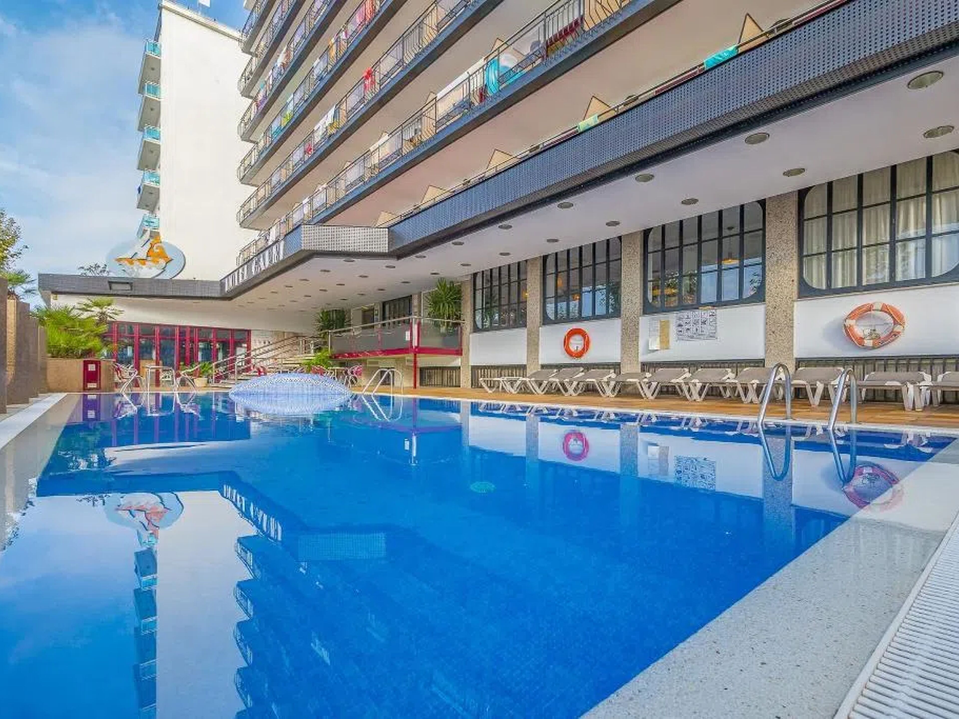 Hotel Checkin Garbi