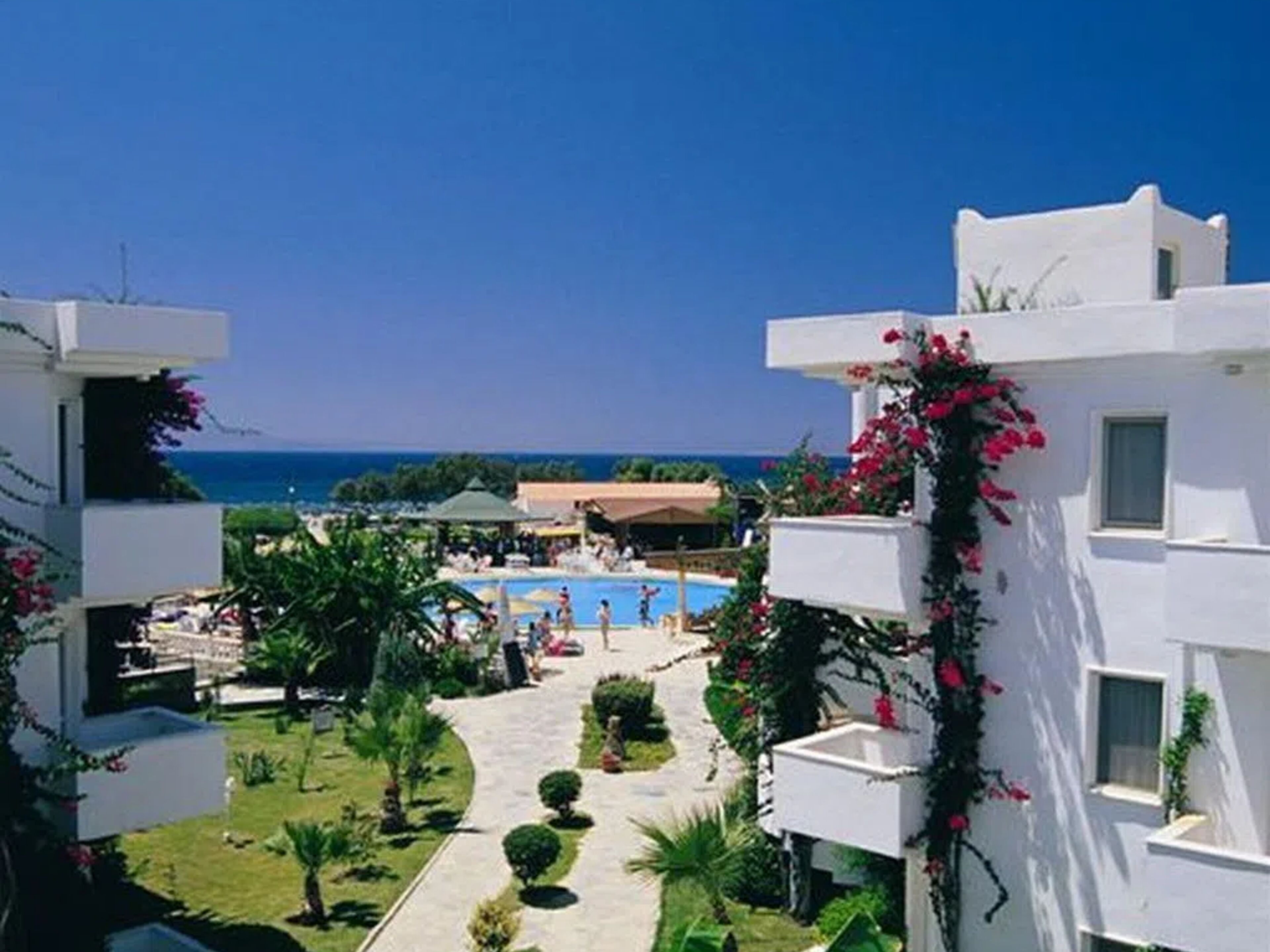 Hotel Bendis Beach