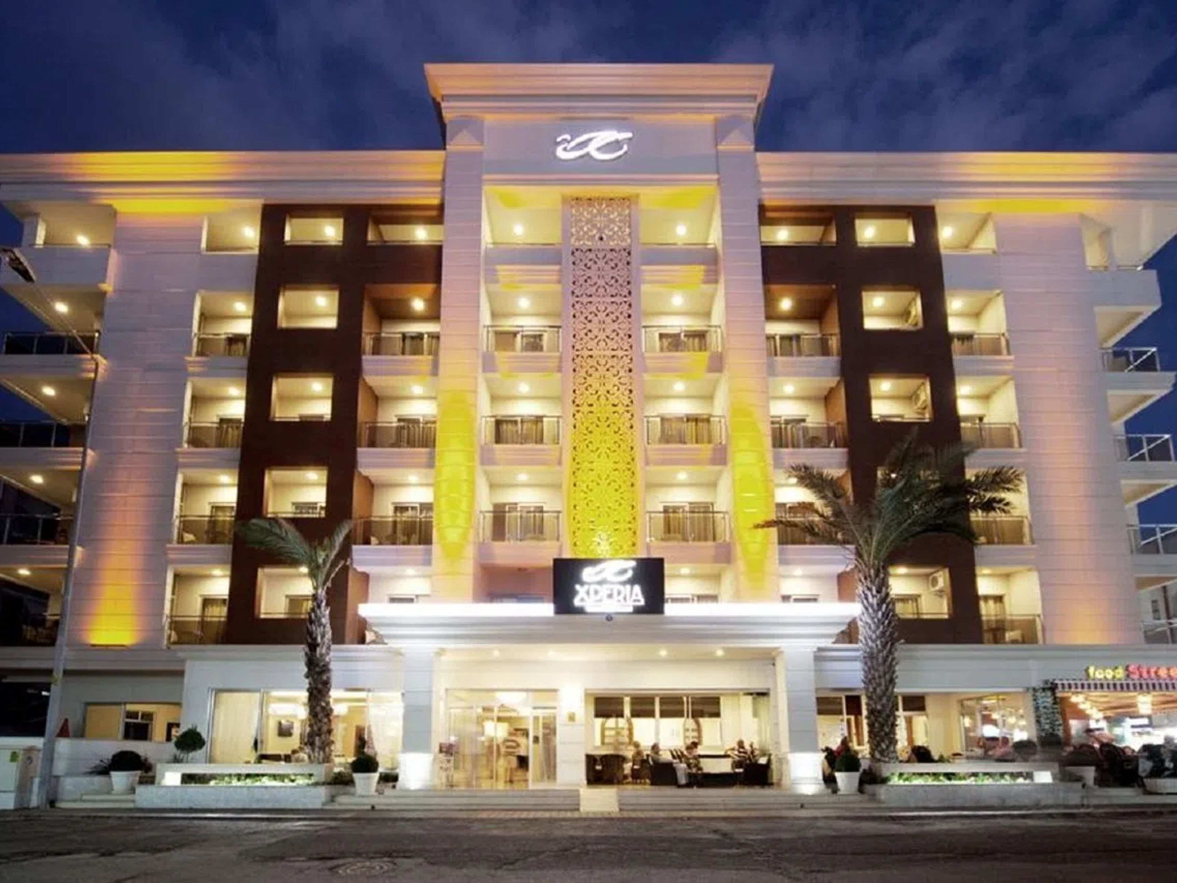 Xperia Grand Bali Hotel