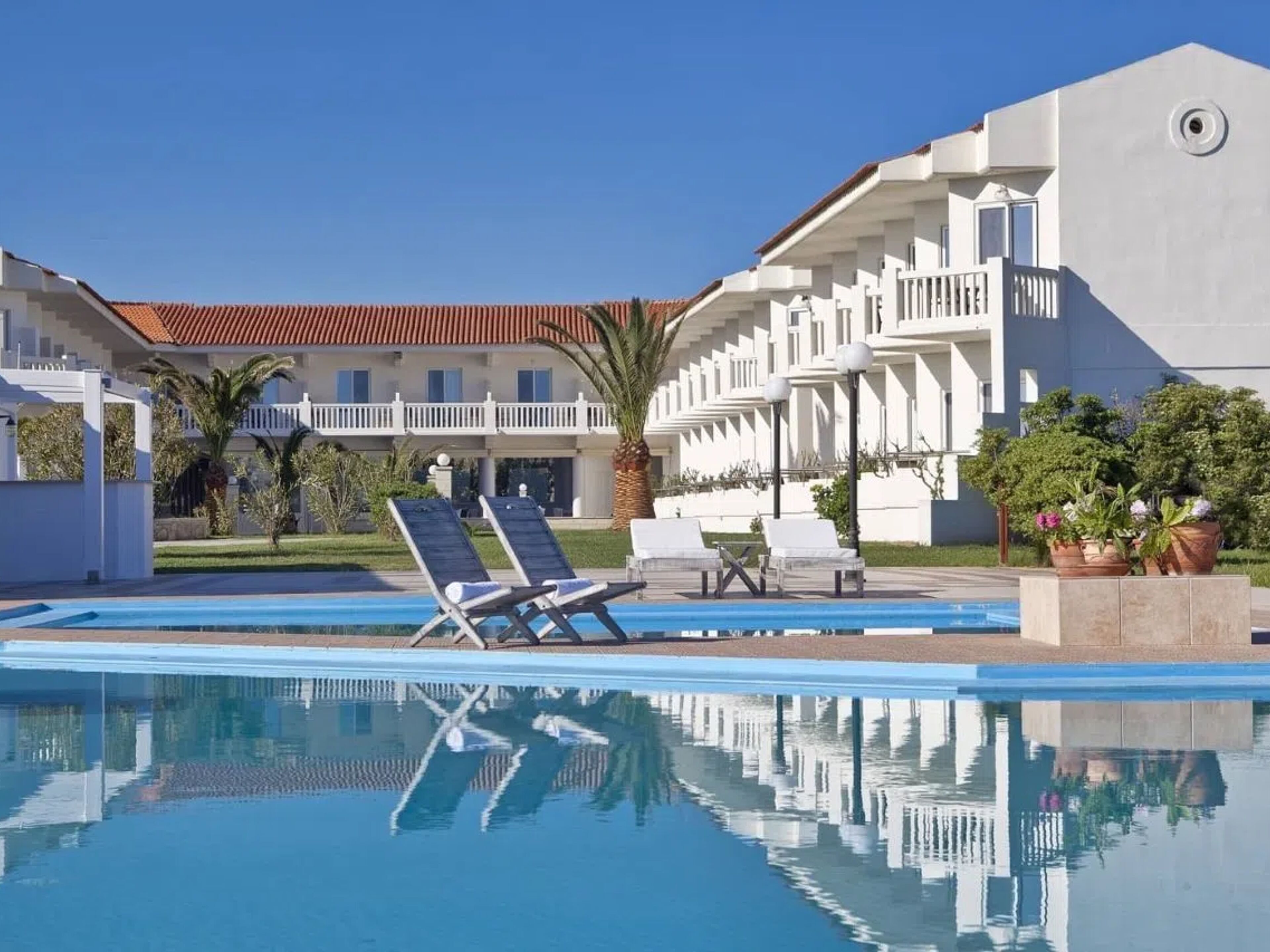 Mrs Chryssana Beach Hotel