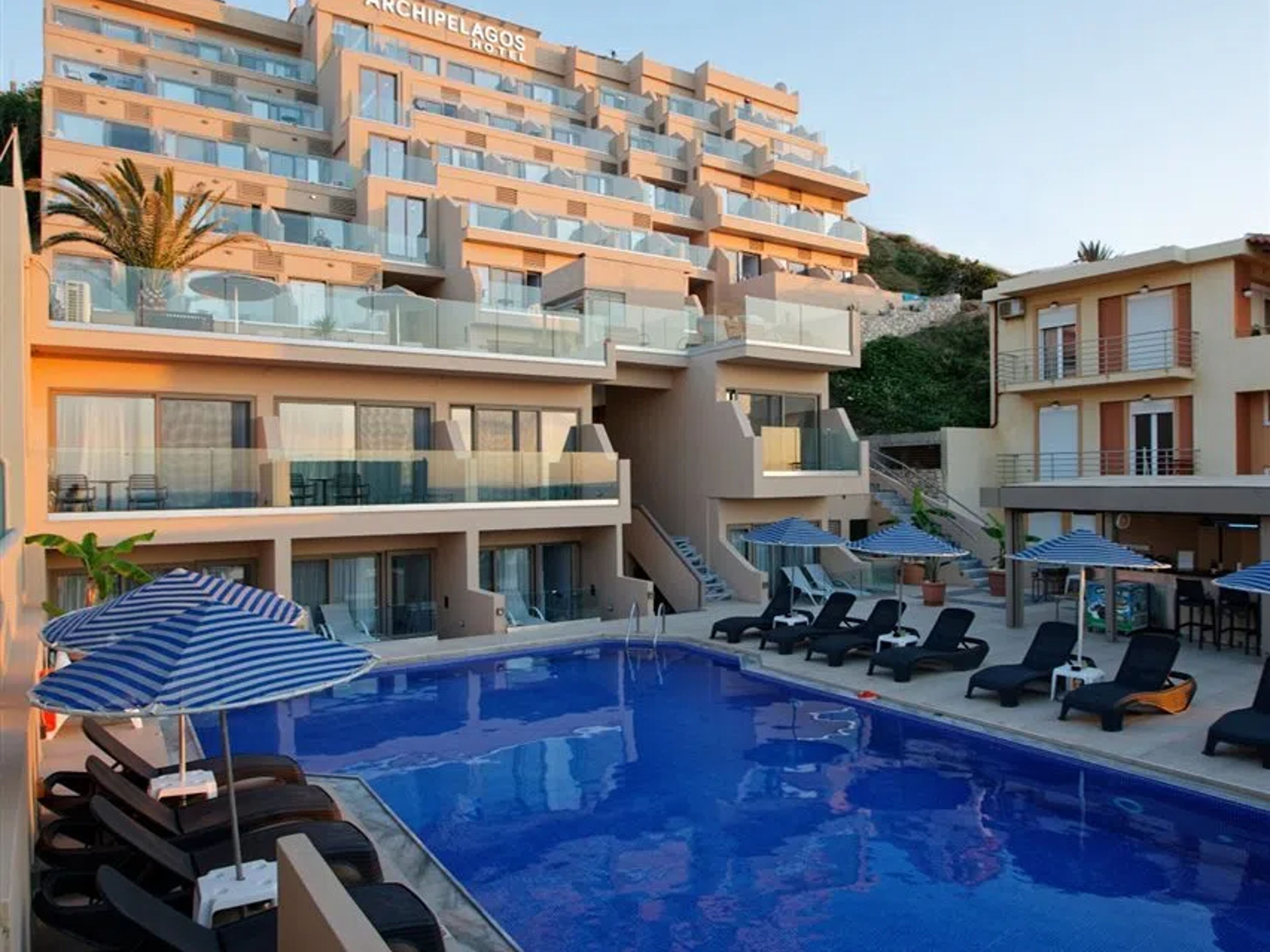 Archipelagos Hotel