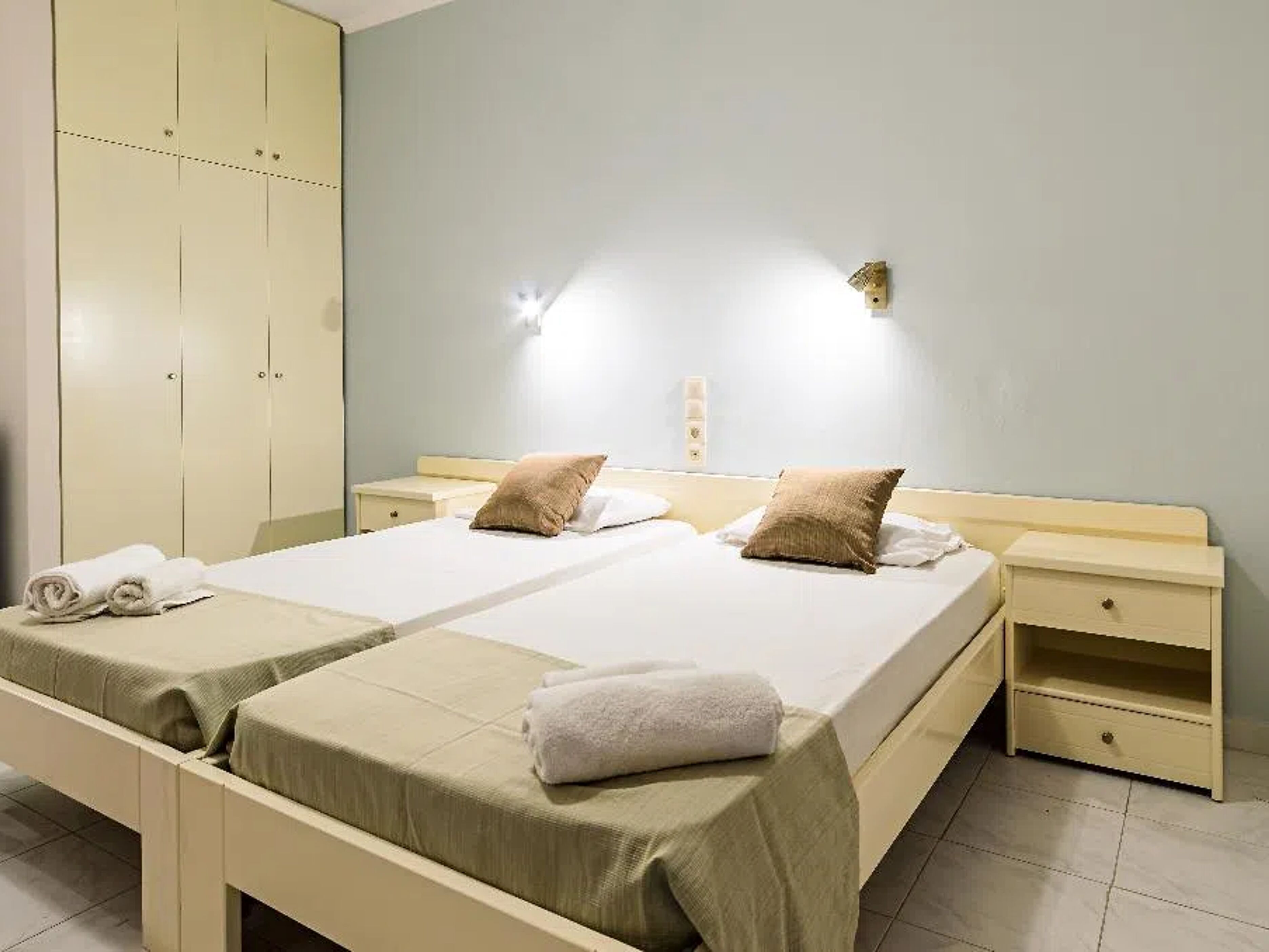Karras Hotel