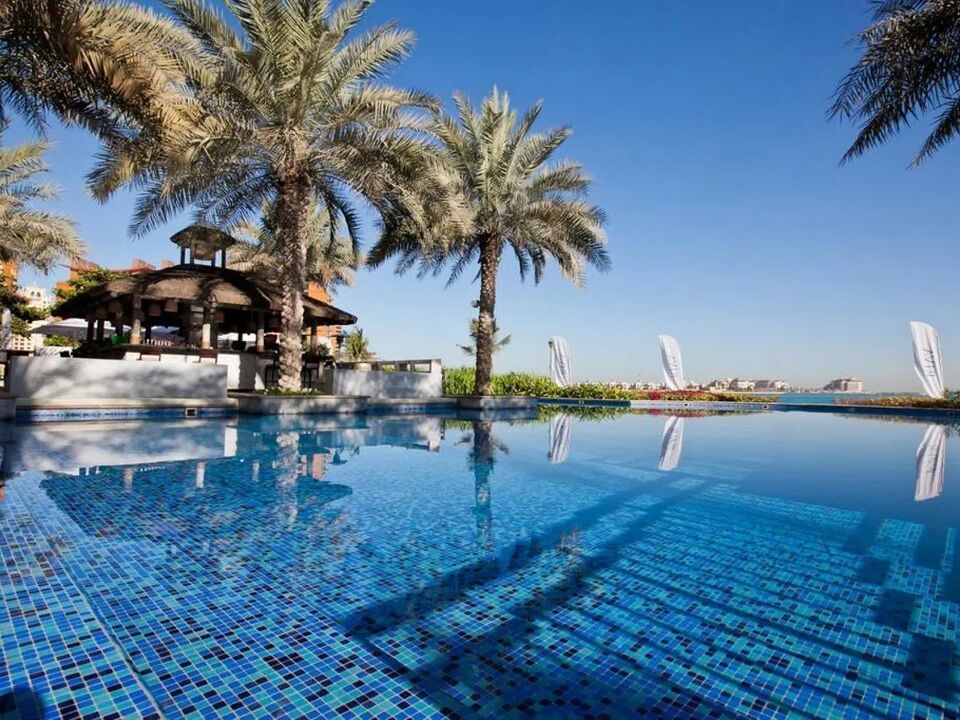 Mövenpick Hotel Jumeirah Lakes Towers