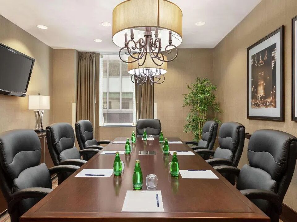 DoubleTree by Hilton New York Downtown